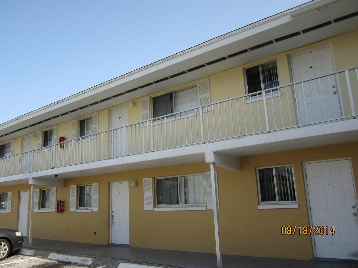 1501 Crescent E49 Circle E49