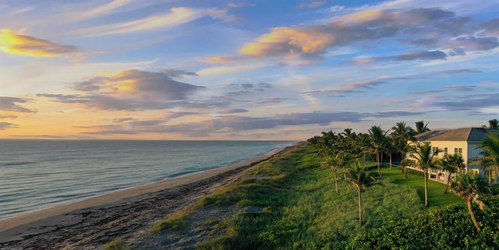 Photo of 127 S Beach Road, Hobe Sound, FL 33455 (MLS # R10833571)