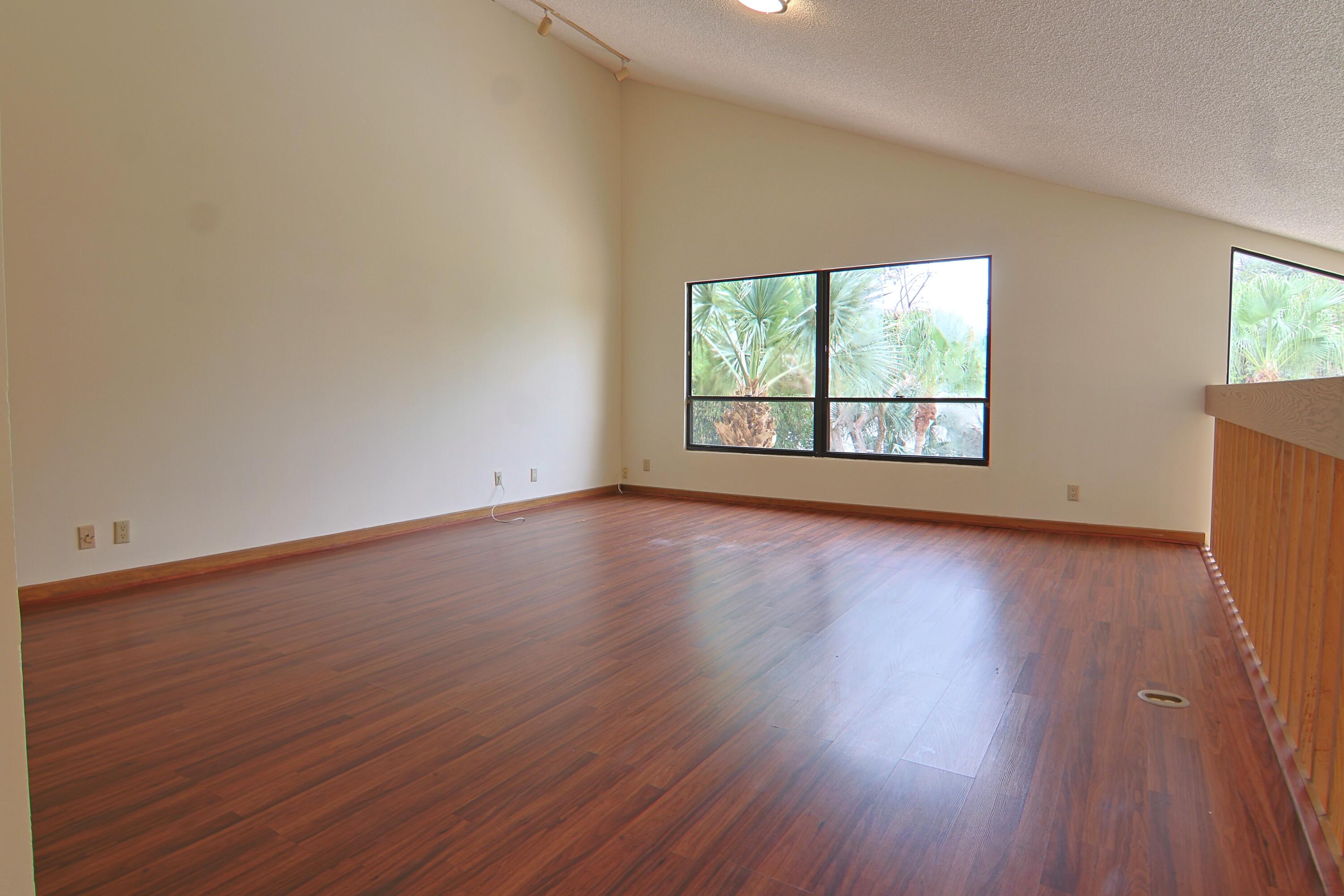 DELRAY MNR - Residential Income