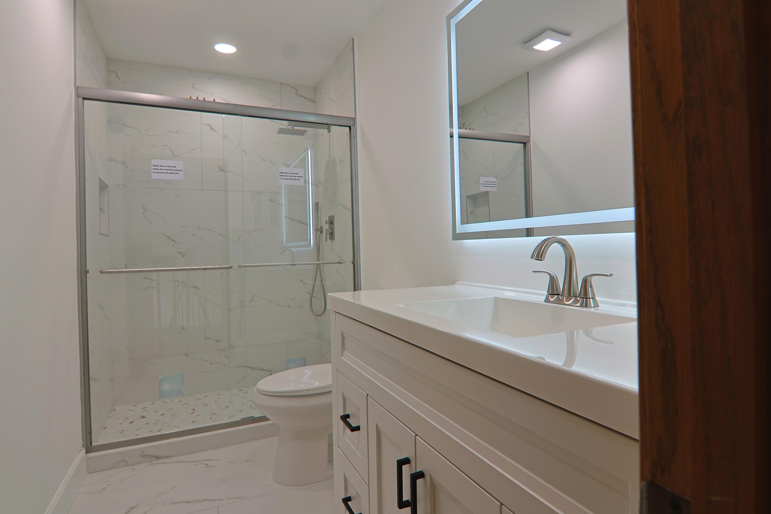 DELRAY MNR - Residential Income