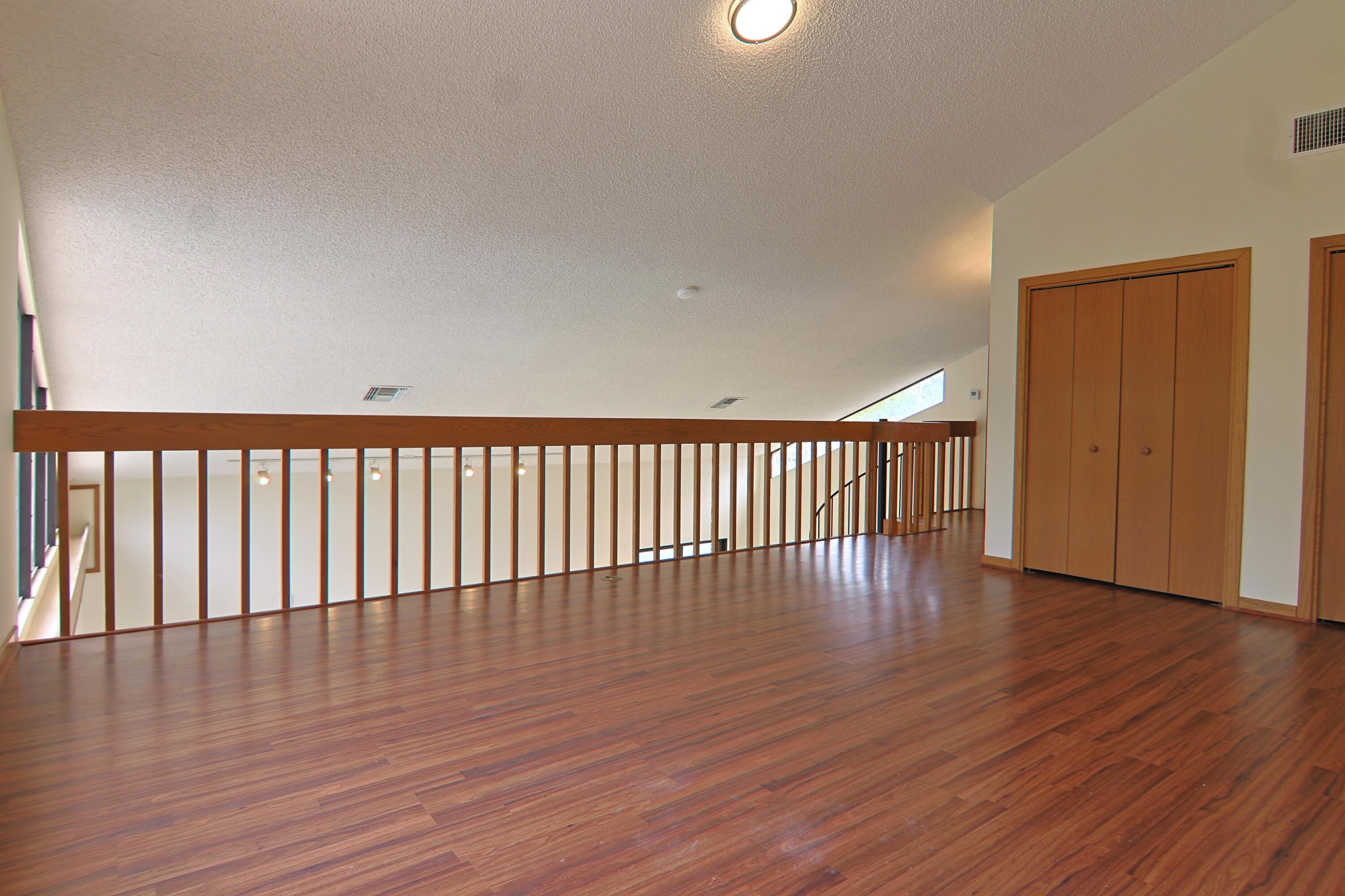 DELRAY MNR - Residential Income