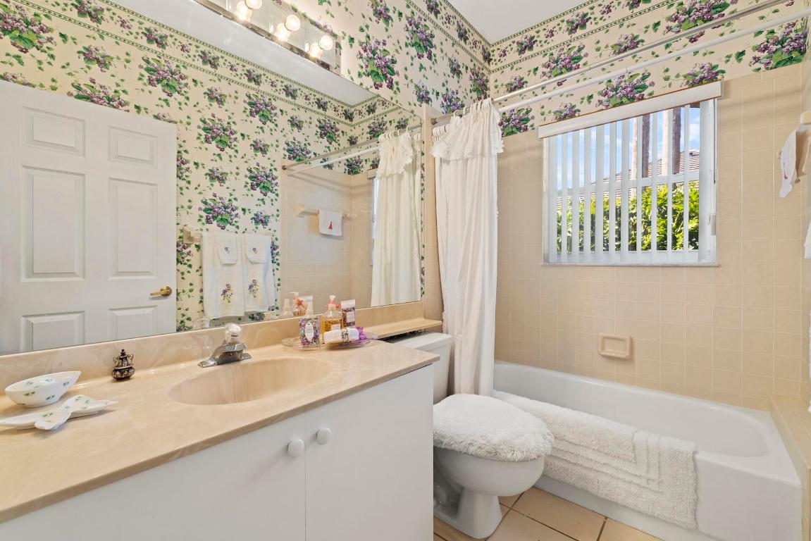 GREENVIEW COVE OF WELLINGTON - Residential