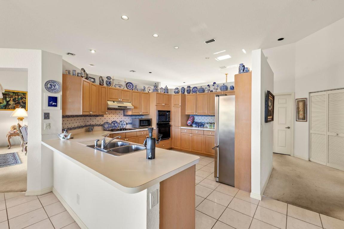 GREENVIEW COVE OF WELLINGTON - Residential