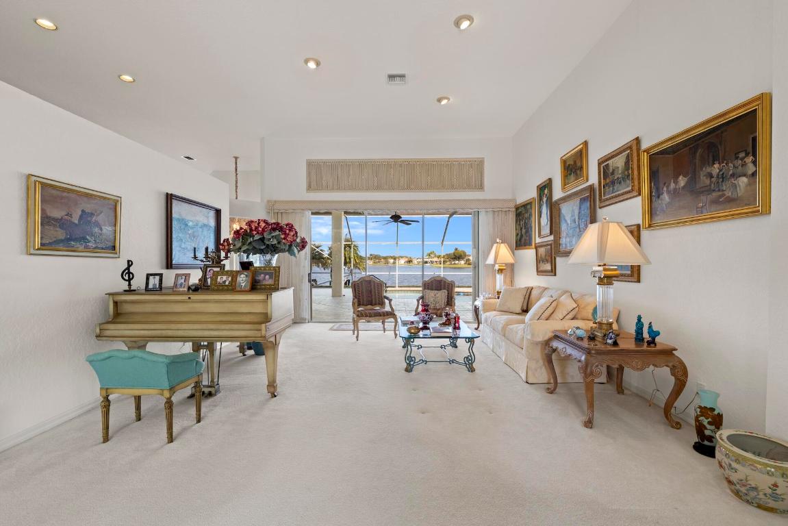 GREENVIEW COVE OF WELLINGTON - Residential