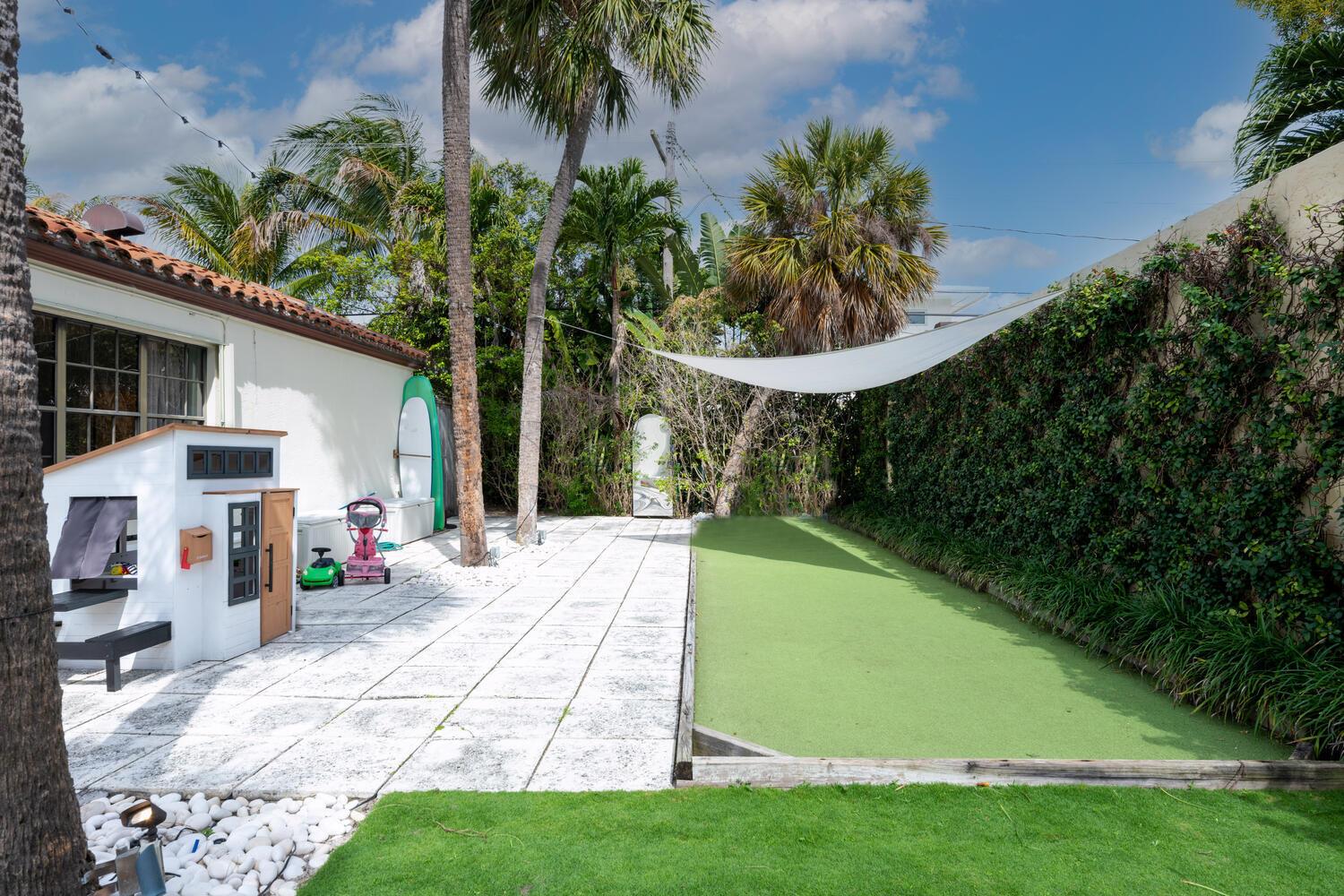 OCEAN PARK H W ROBBINS - Land