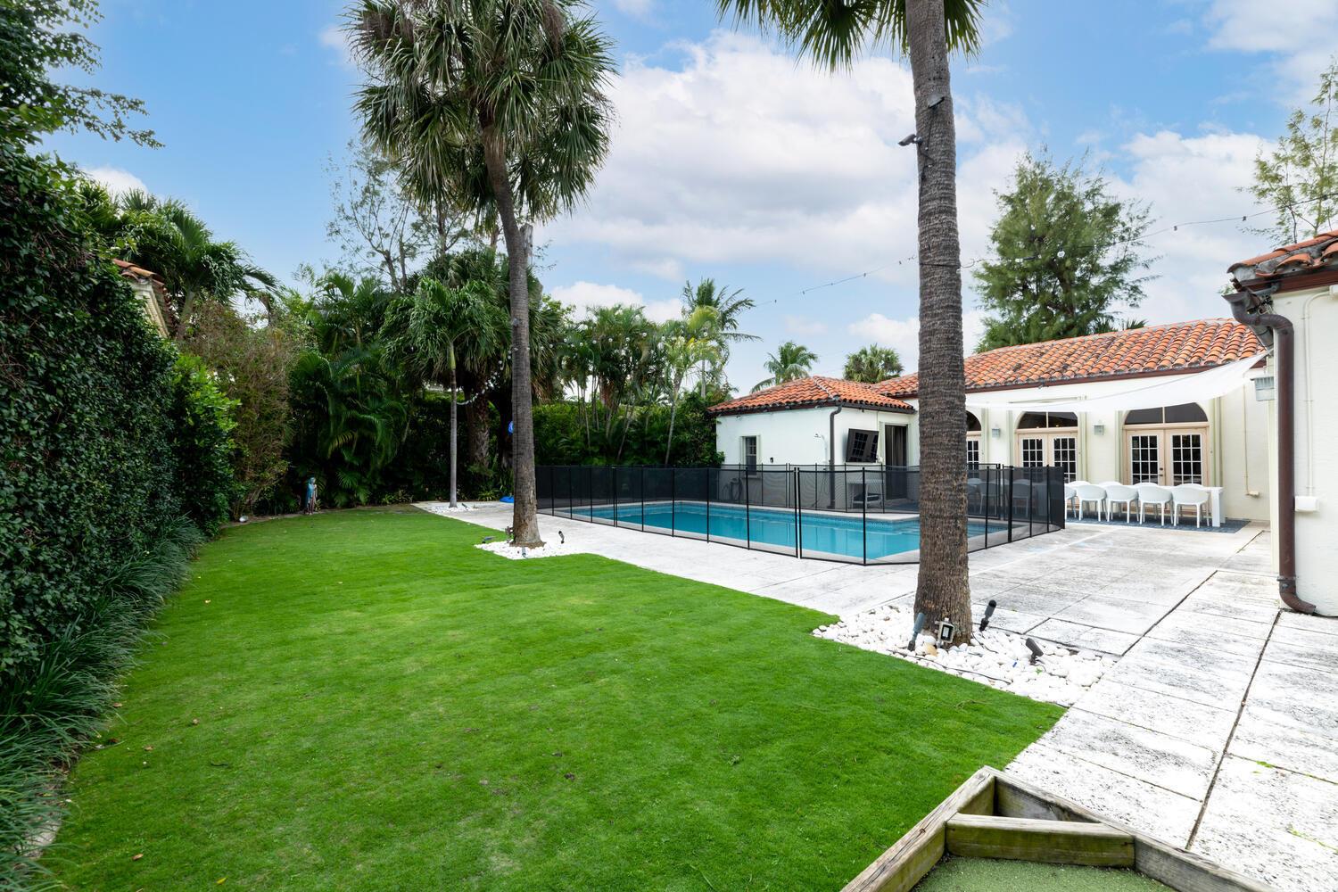 OCEAN PARK H W ROBBINS - Land