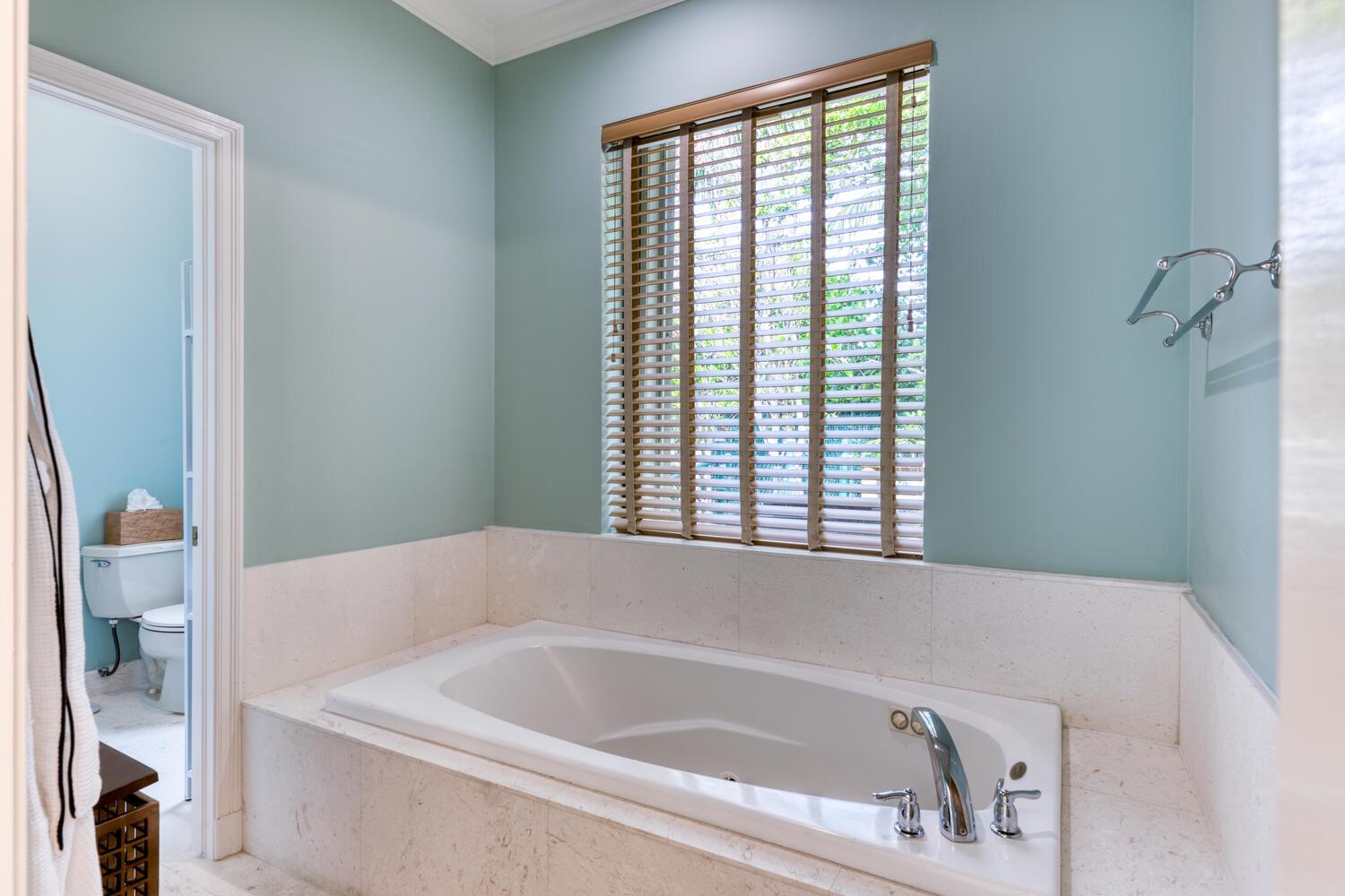 OCEAN PARK H W ROBBINS - Land