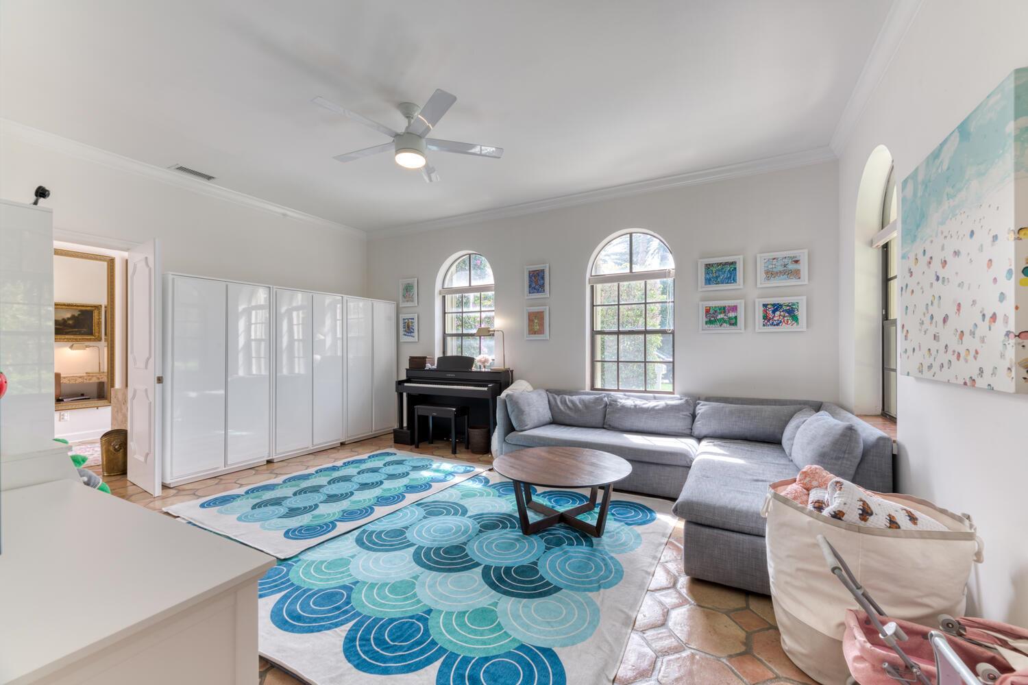 OCEAN PARK H W ROBBINS - Land