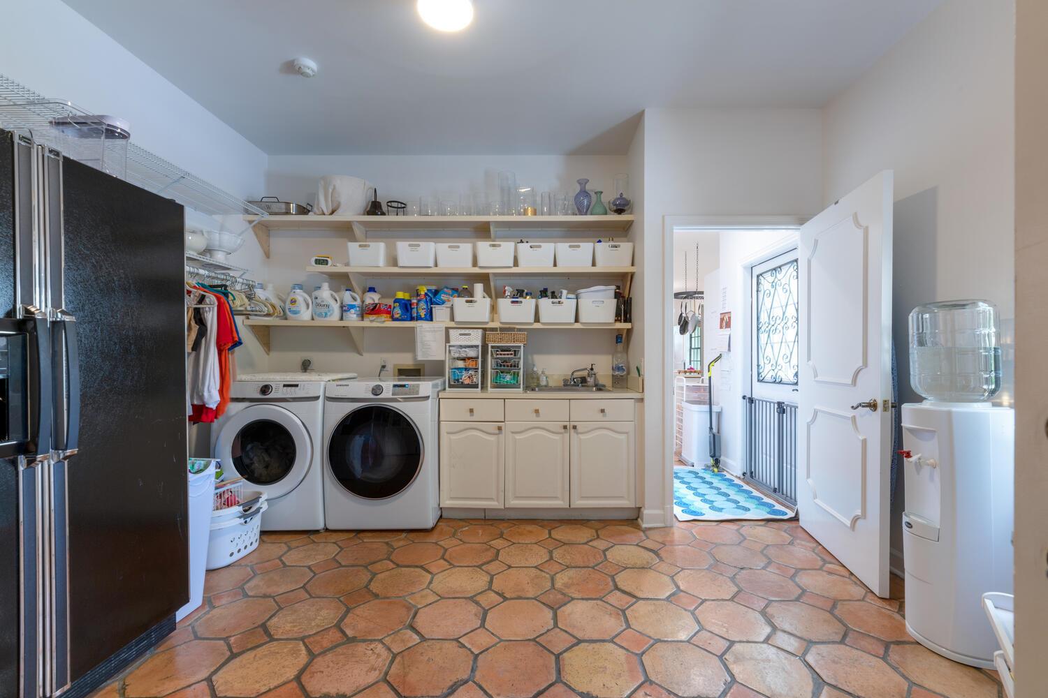 OCEAN PARK H W ROBBINS - Land