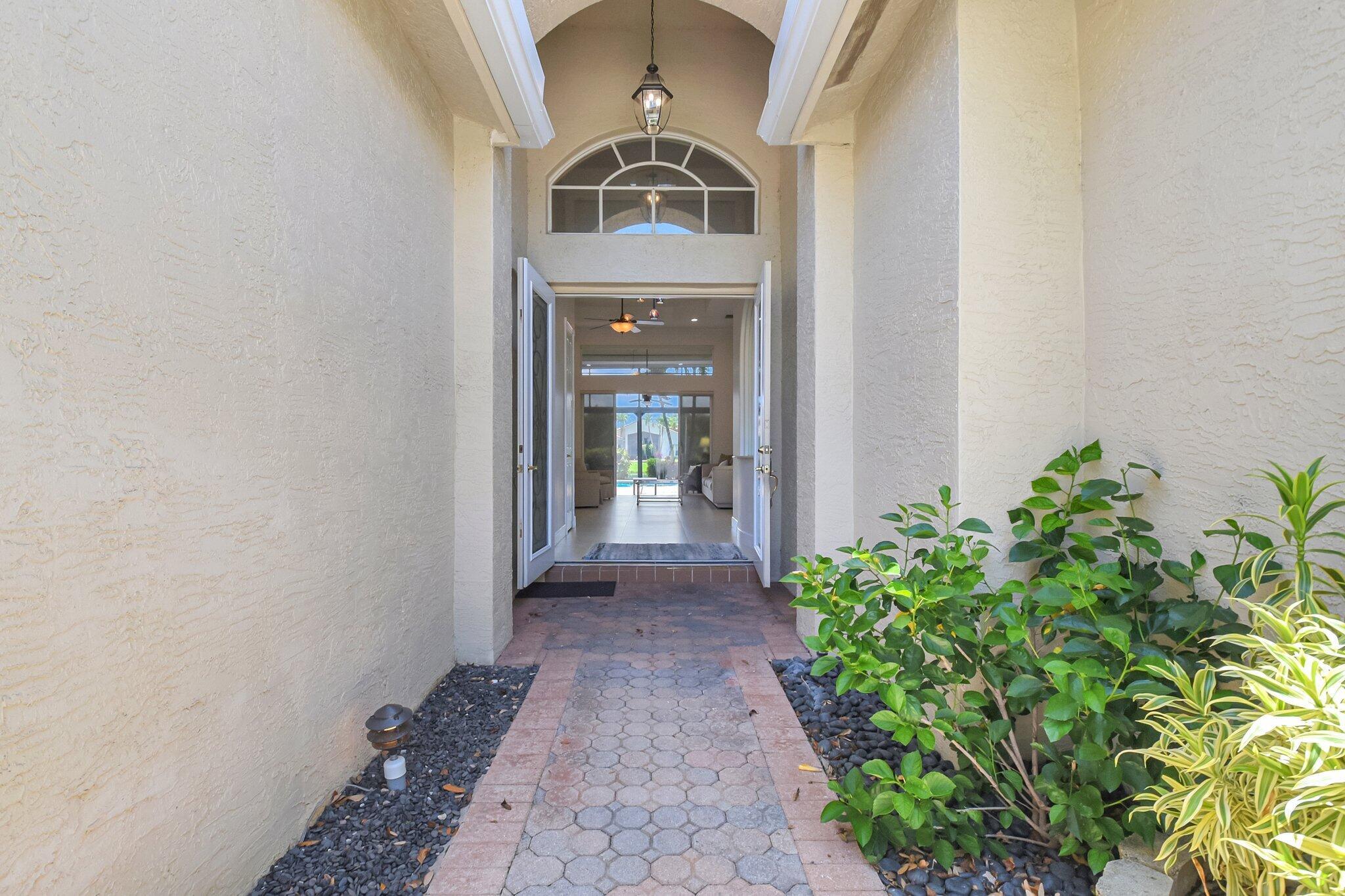 13209 Alhambra Lake Circle