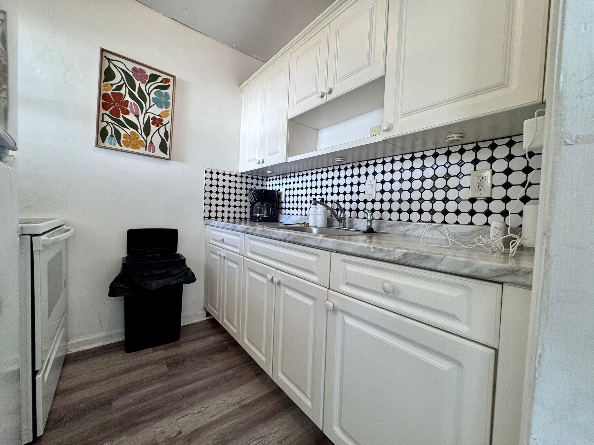 LAKE WORTH TOWN OF - Residential Lease