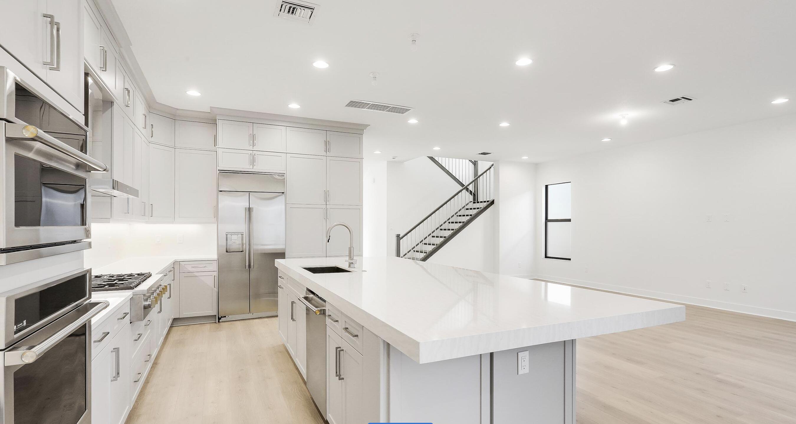 1017 FAULKNER Terrace