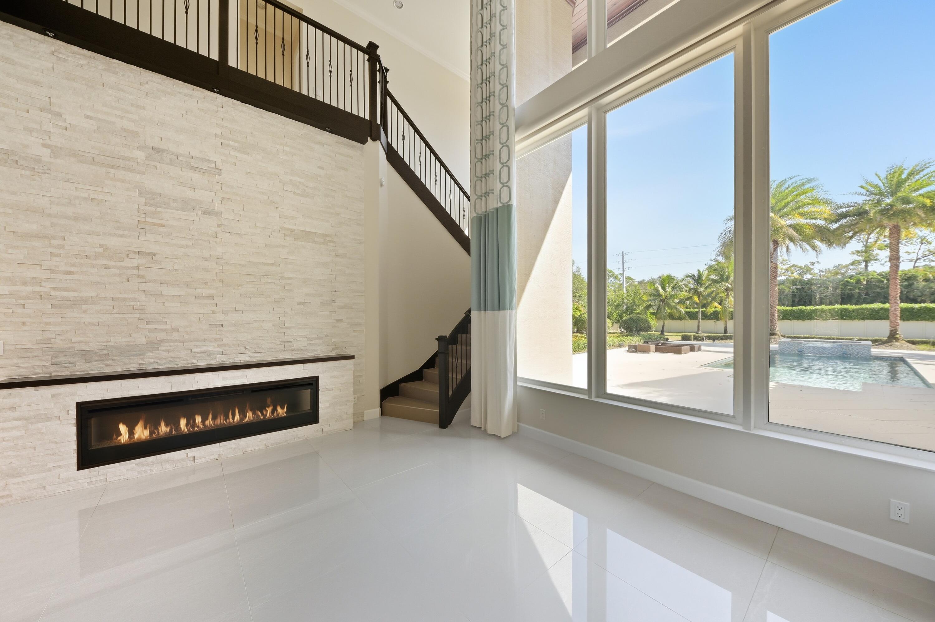 PINEWOOD OF WELLINGTON - Residential