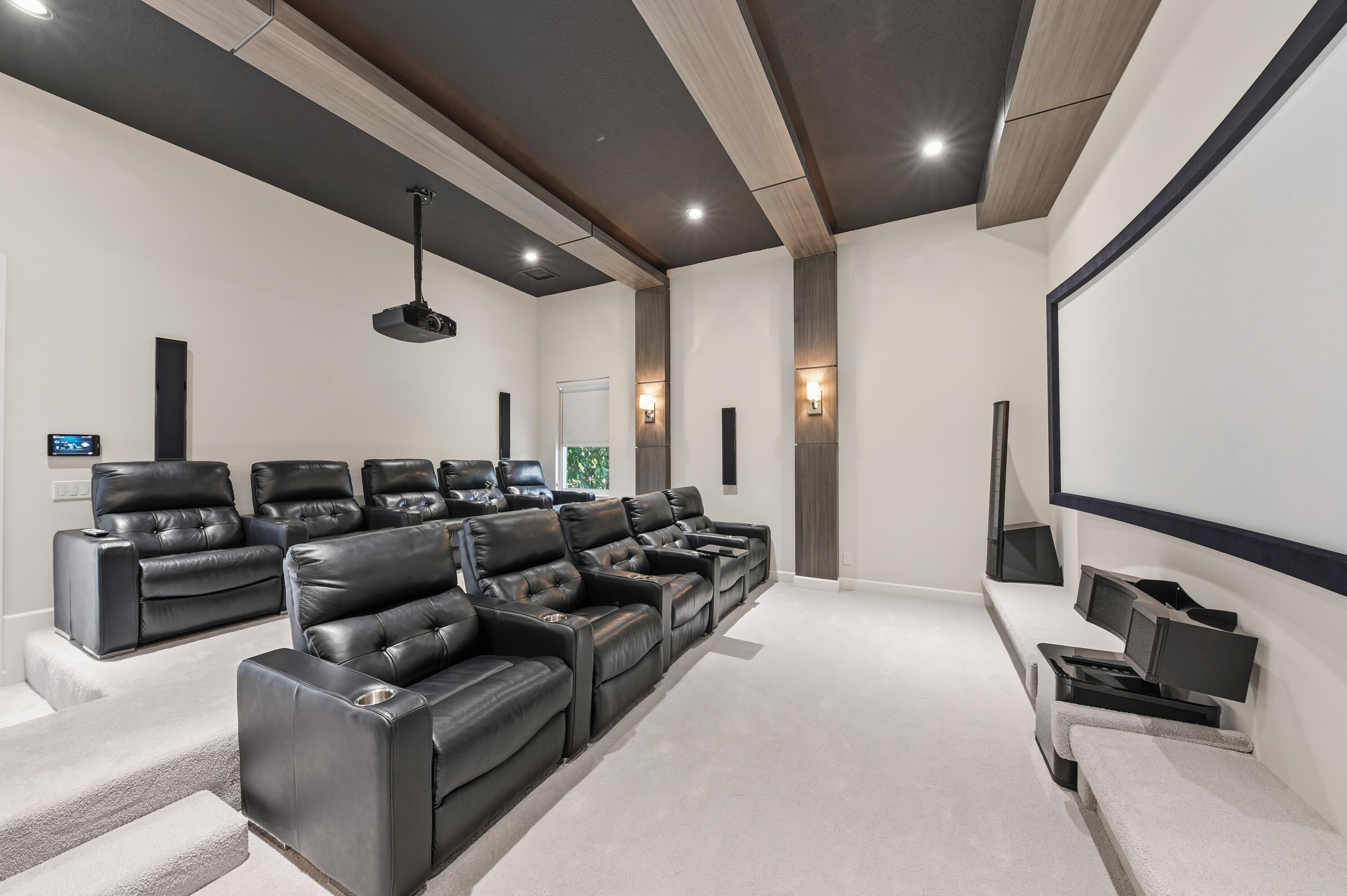 PINEWOOD OF WELLINGTON - Residential