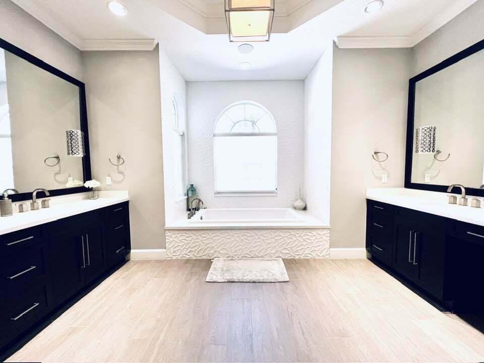 PINEWOOD OF WELLINGTON - Residential