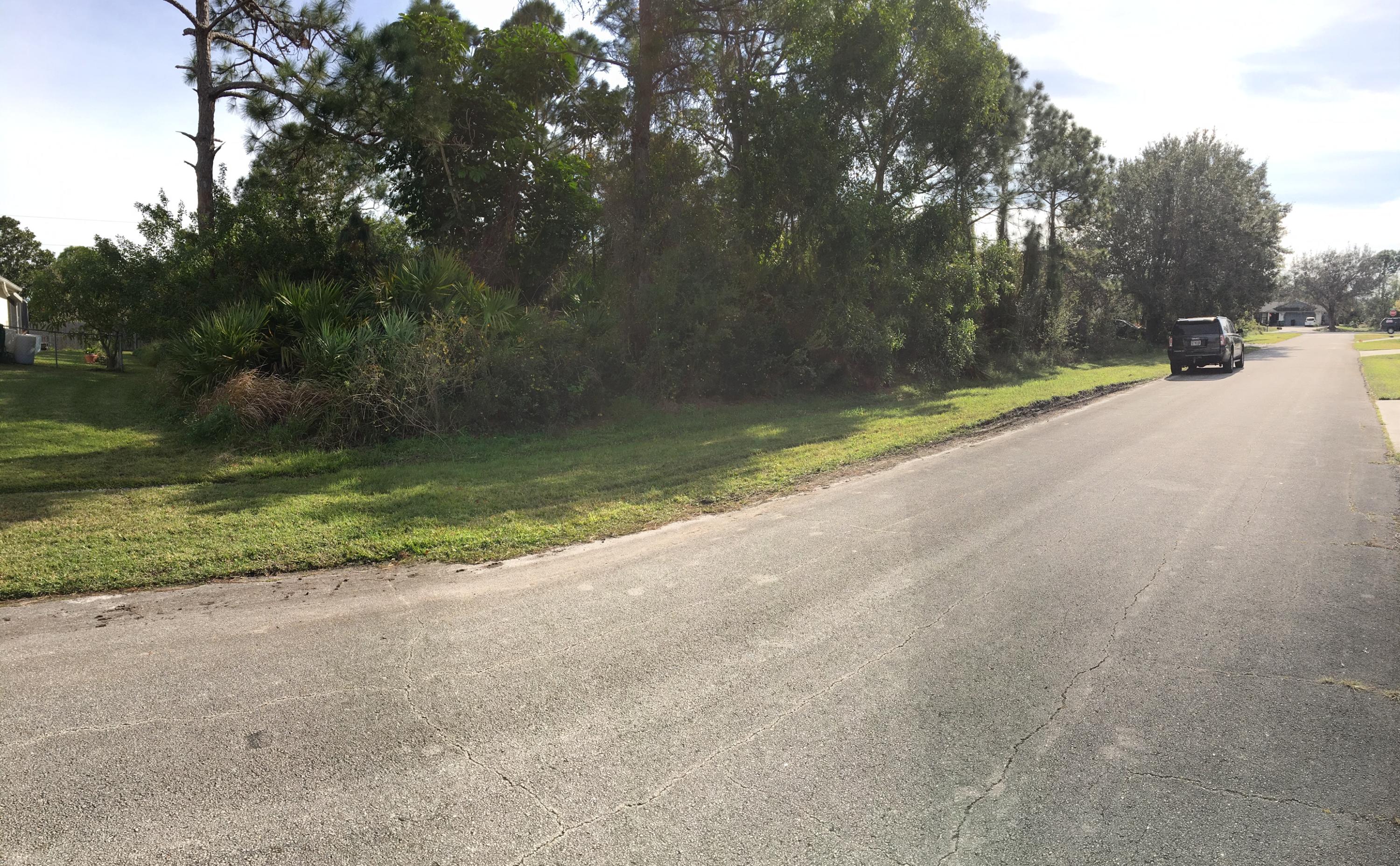 PORT ST LUCIE SECTION 13 - Land