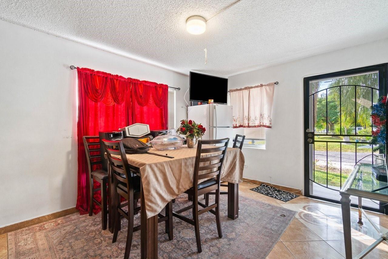 LAKE WORTH TOWN OF ADD 1 - Residential Income