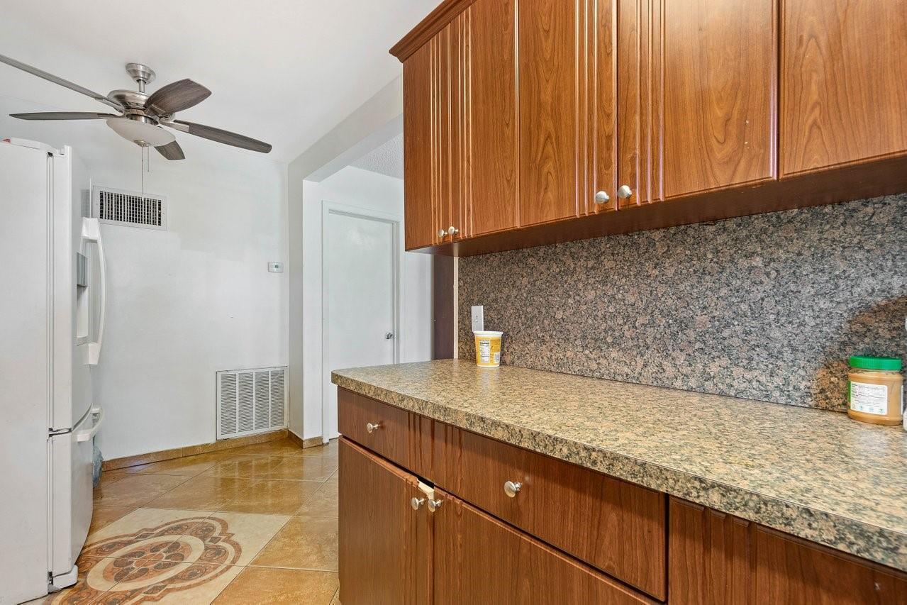 LAKE WORTH TOWN OF ADD 1 - Residential Income