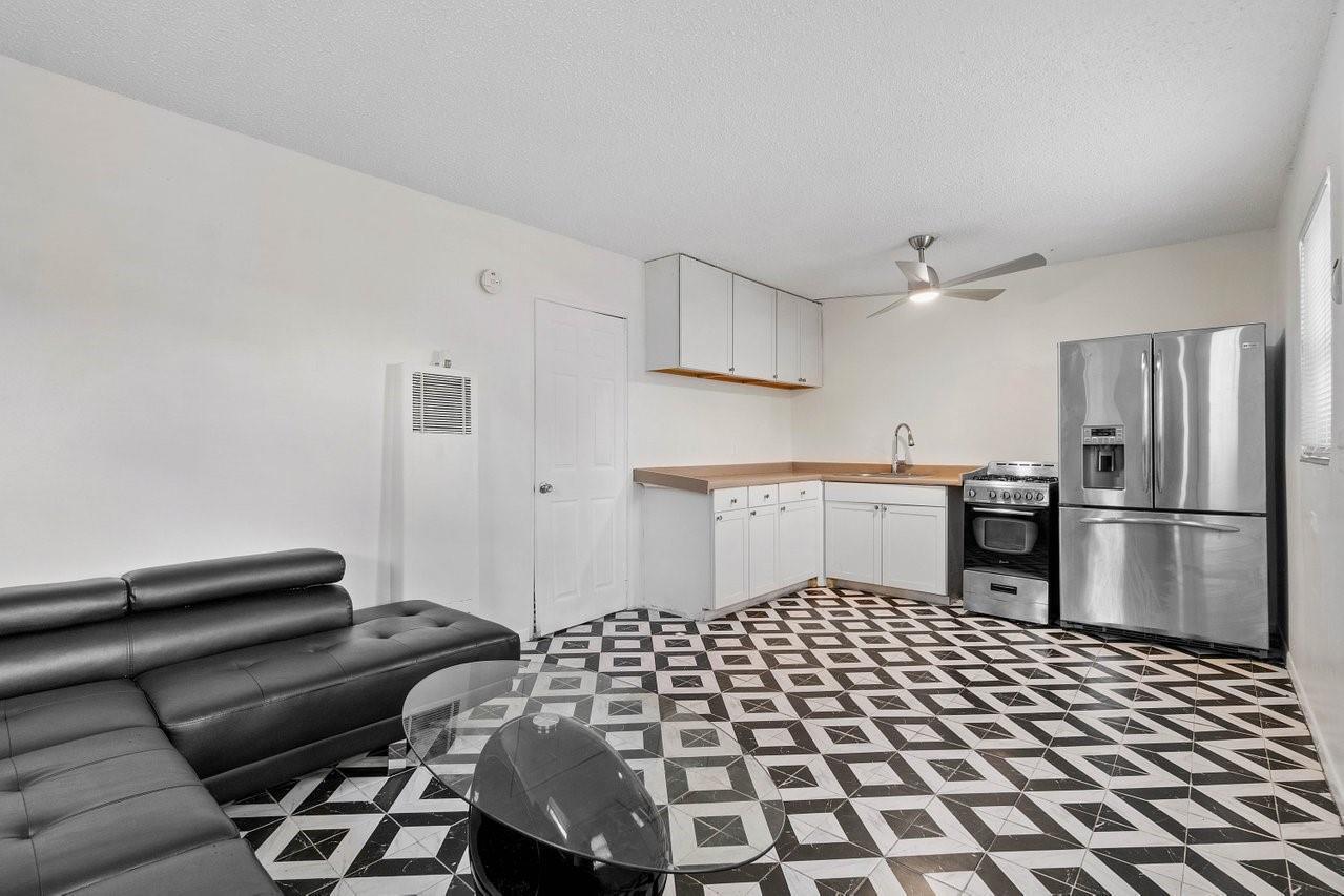 LAKE WORTH TOWN OF ADD 1 - Residential Income