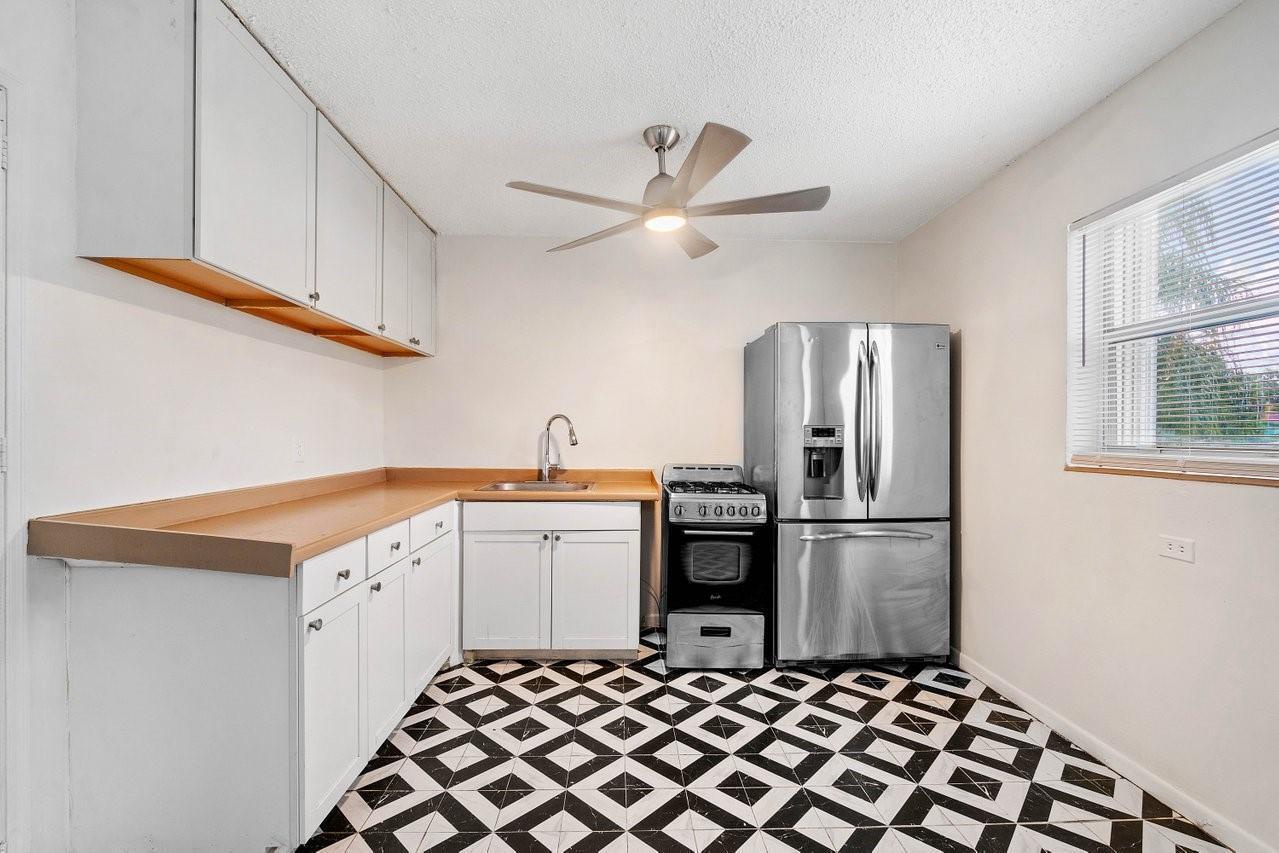 LAKE WORTH TOWN OF ADD 1 - Residential Income