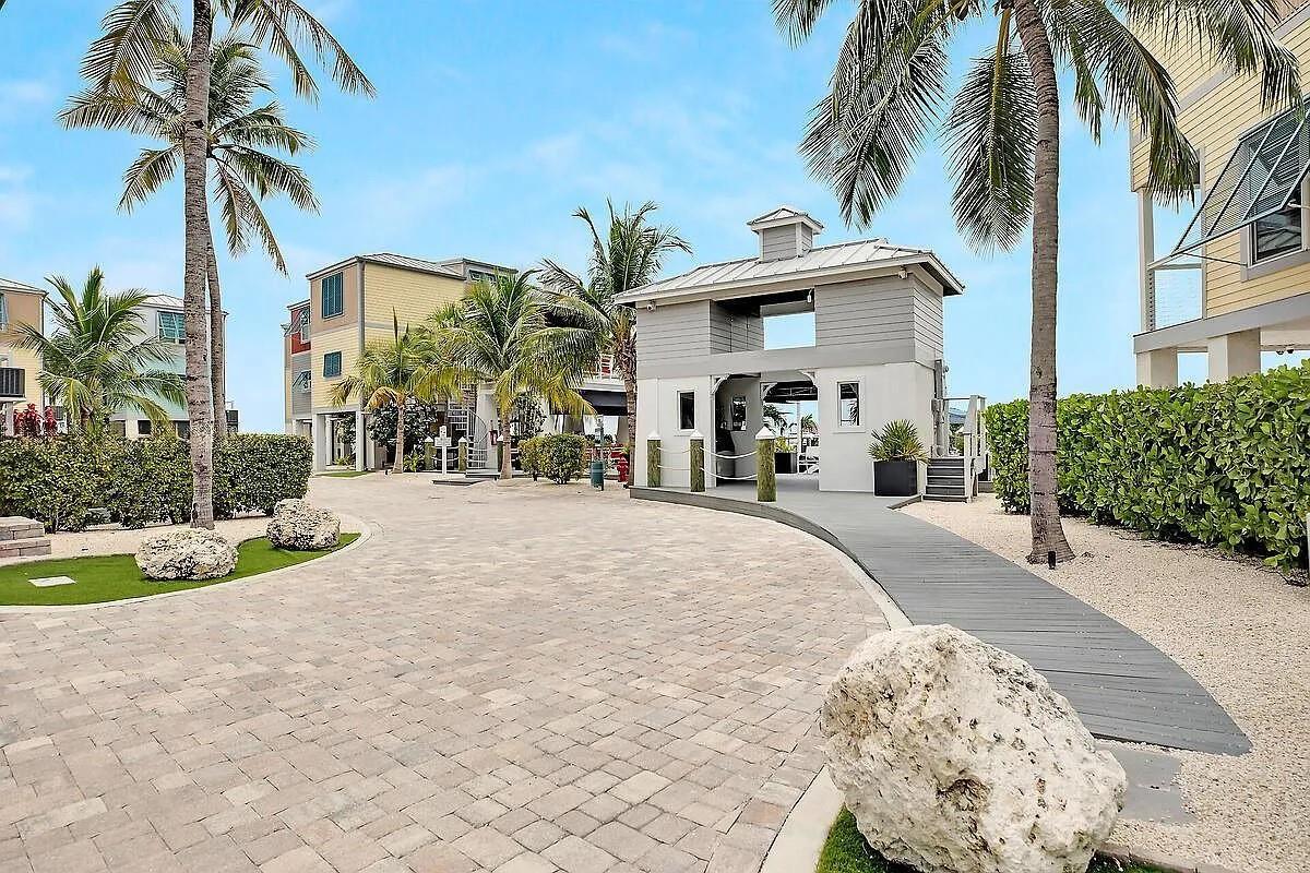 Ocean Breeze - Residential