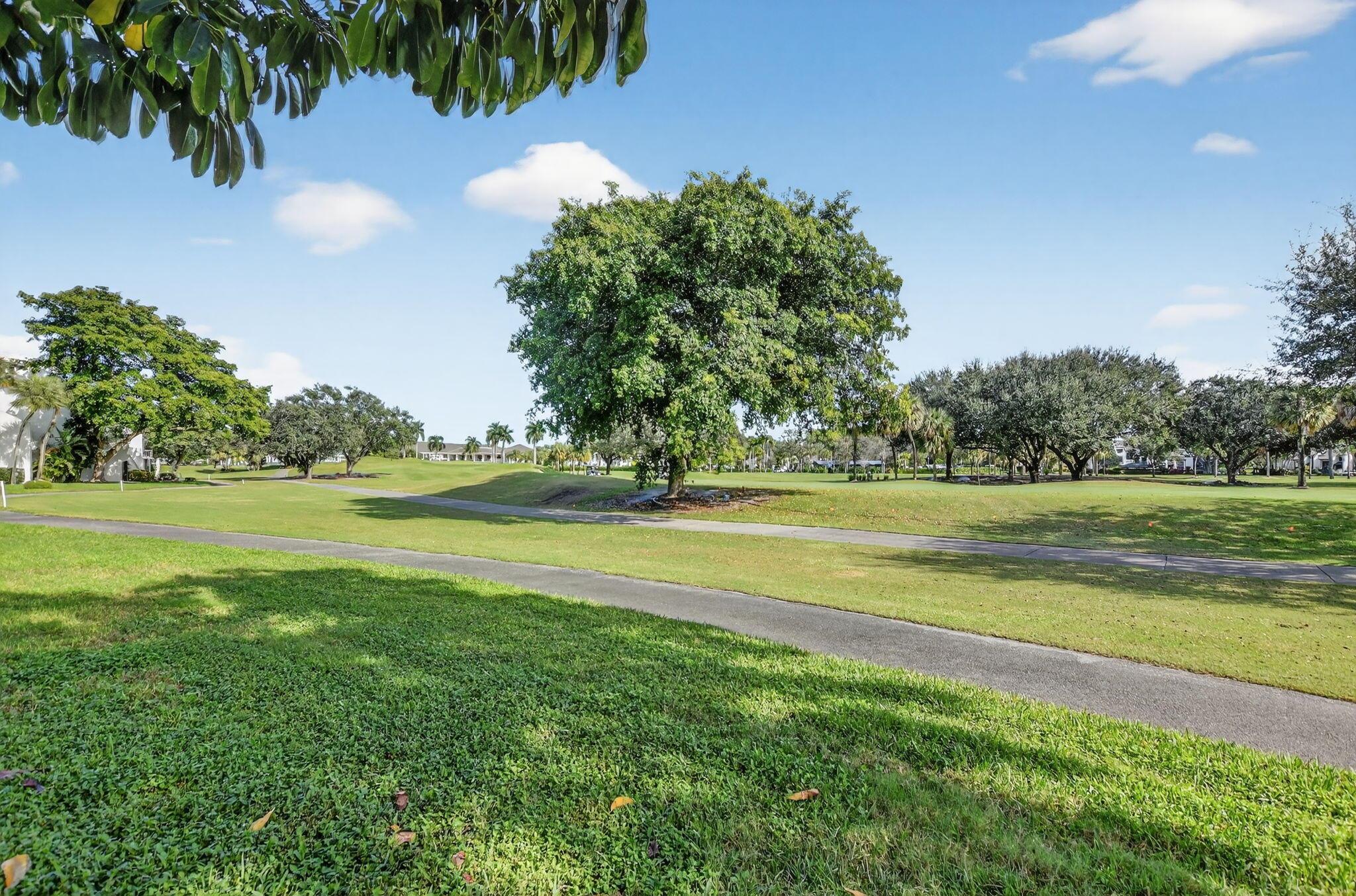 Bridgewood Townhouse - Residential