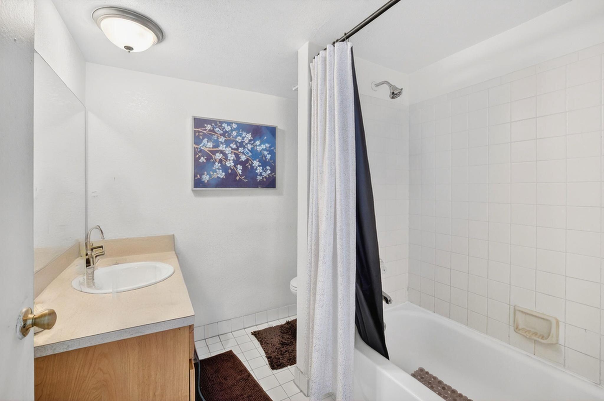 MARINA OAKS CONDO - Residential