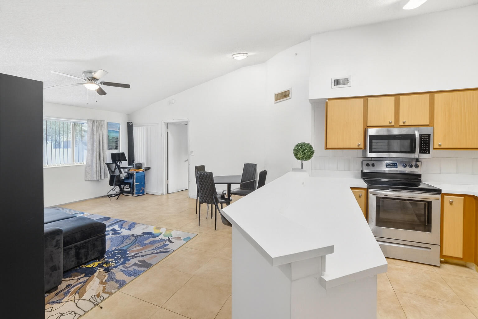 2550 SW 18th Terrace 2005
