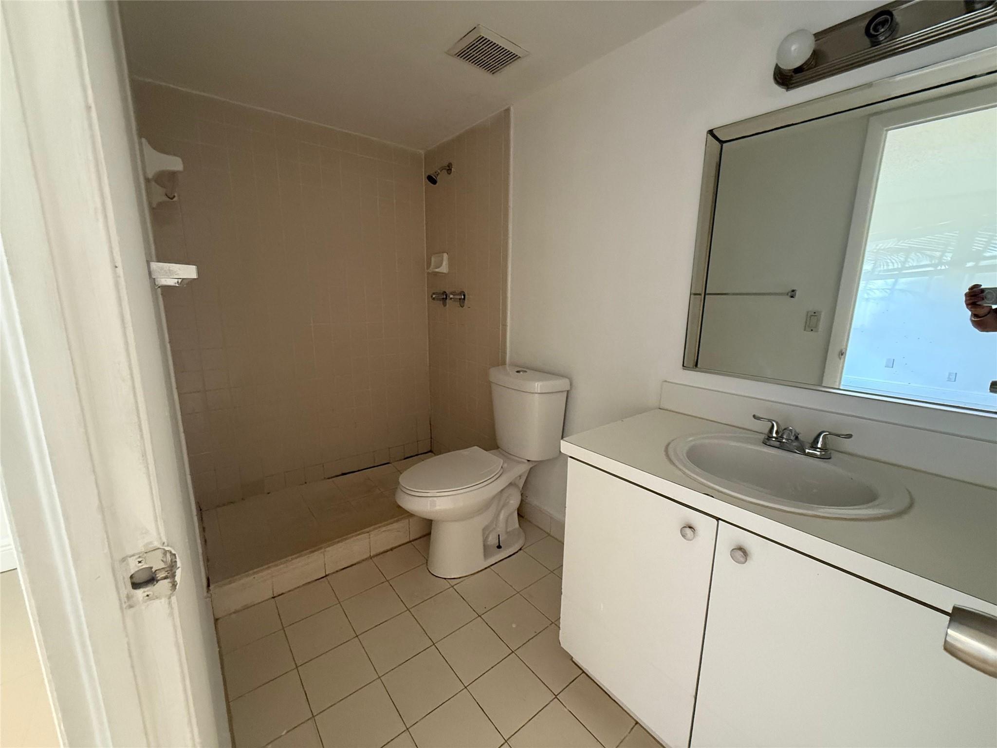 Venetian Gardens At Count - Residential Lease