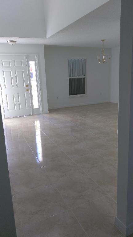 PORT ST LUCIE SECTION 33 - Residential Lease