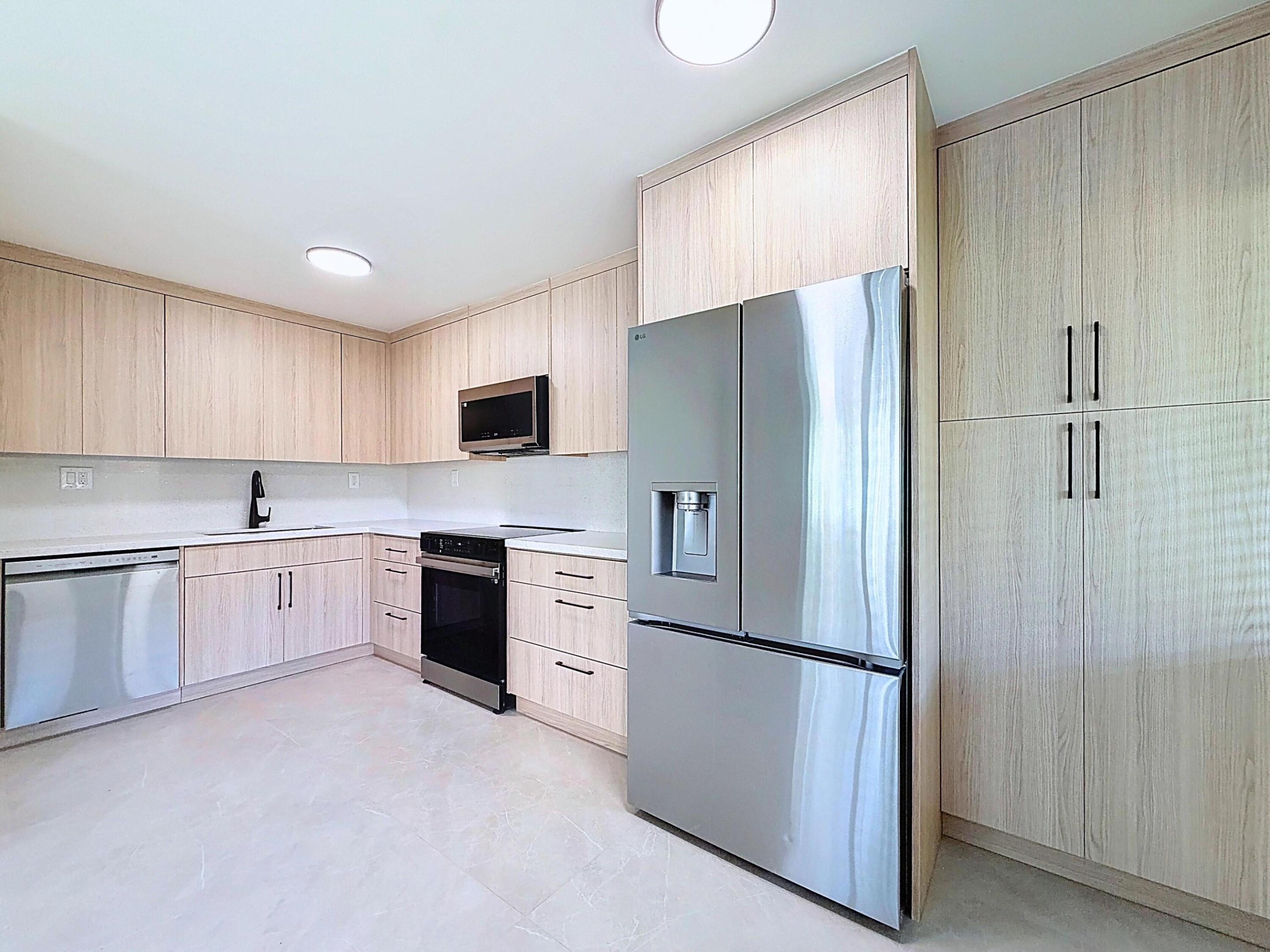 224 NE 23rd Avenue 1