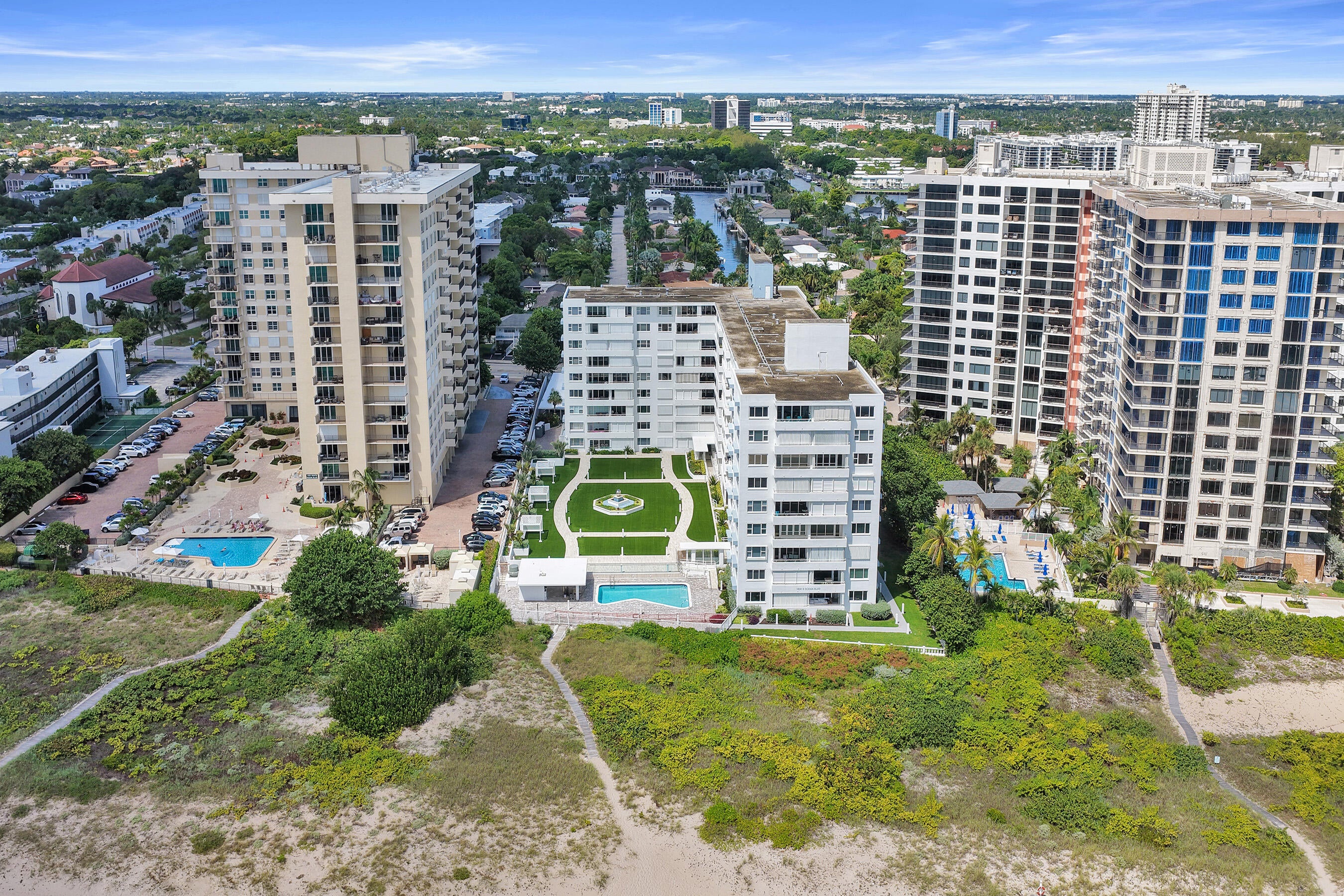 1850 S OCEAN Boulevard 609