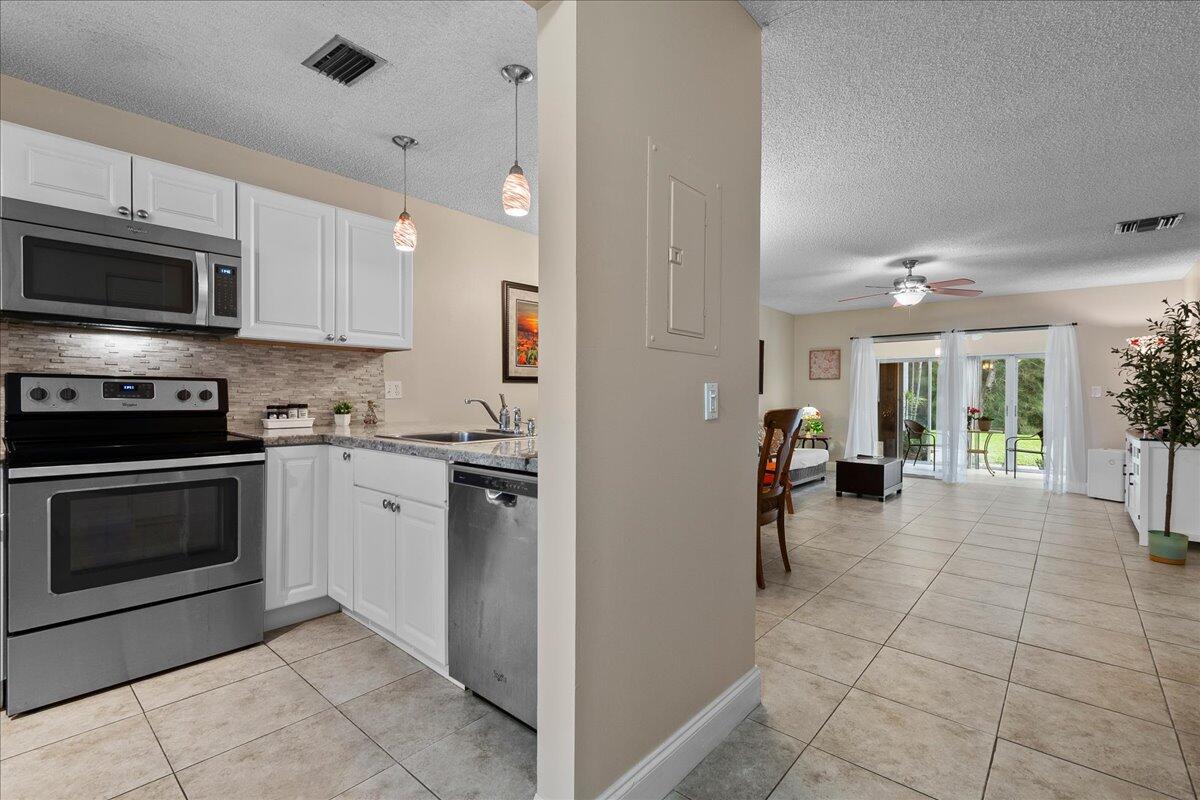 GOLDEN LAKES VILLAGE CONDO M - Residential