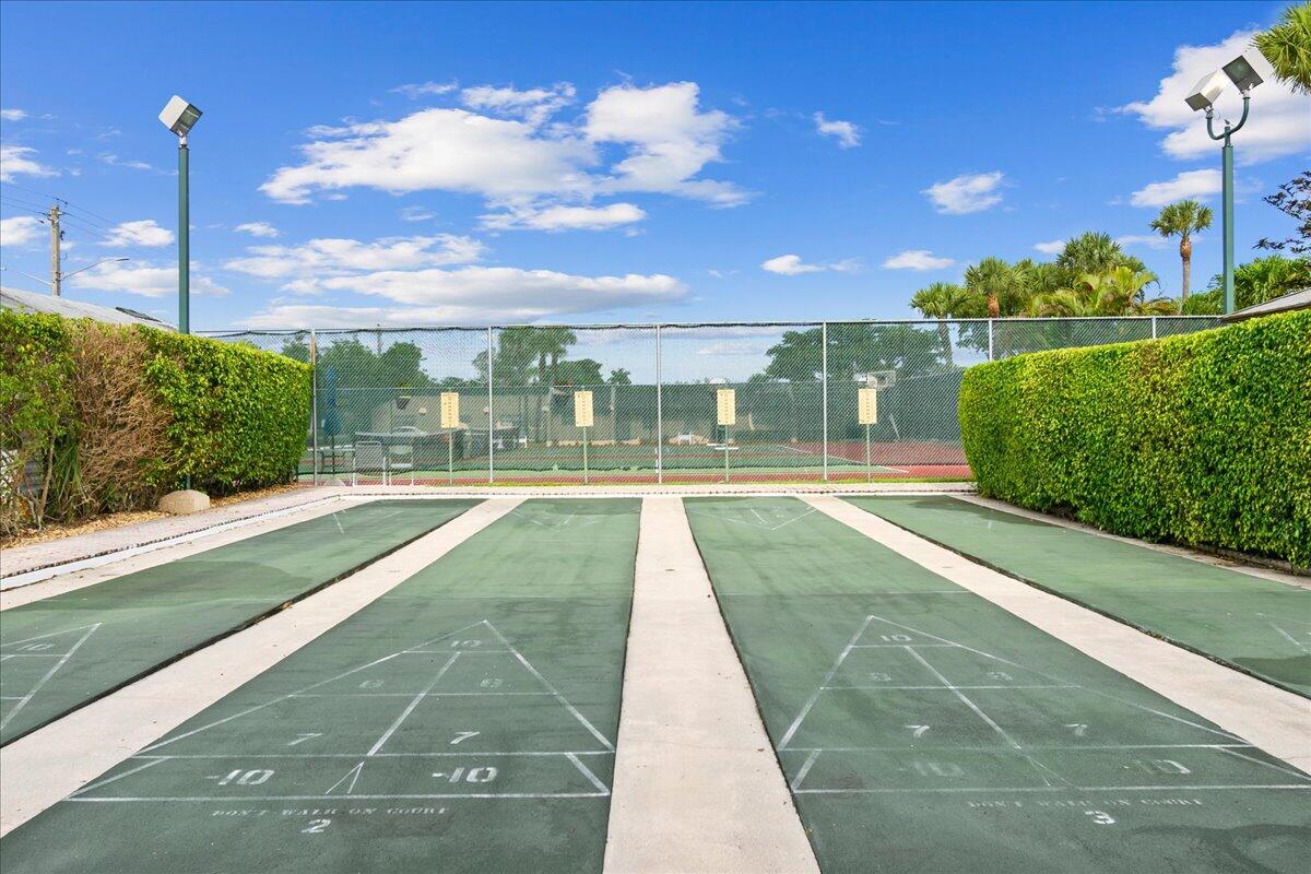 GOLDEN LAKES VILLAGE CONDO M - Residential