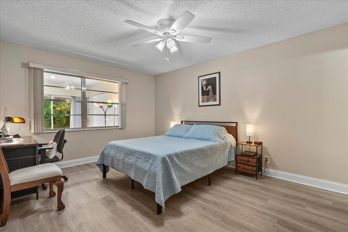 GOLDEN LAKES VILLAGE CONDO M - Residential