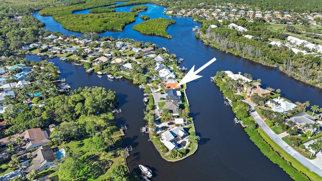 Photo of 8627 SE Merritt Way, Jupiter, FL 33458 (MLS # R11044689)