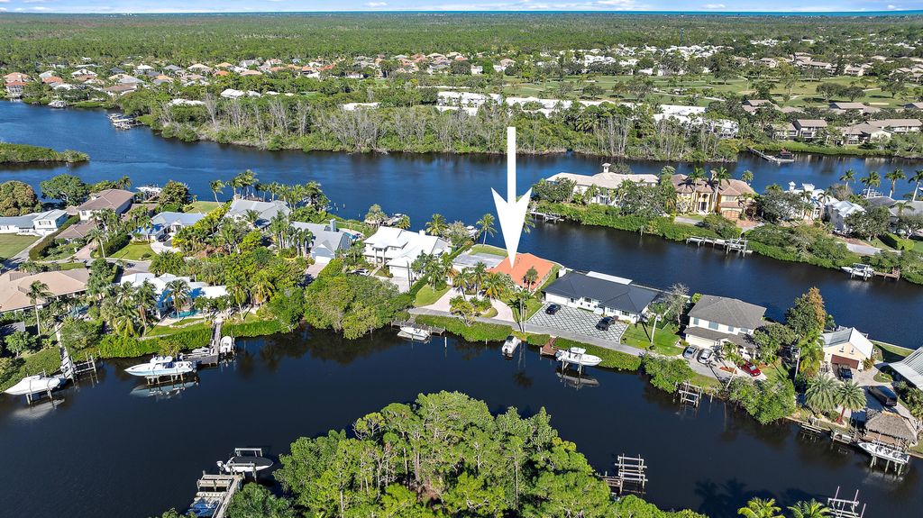 Photo of 8627 SE Merritt Way, Jupiter, FL 33458 (MLS # R11044689)