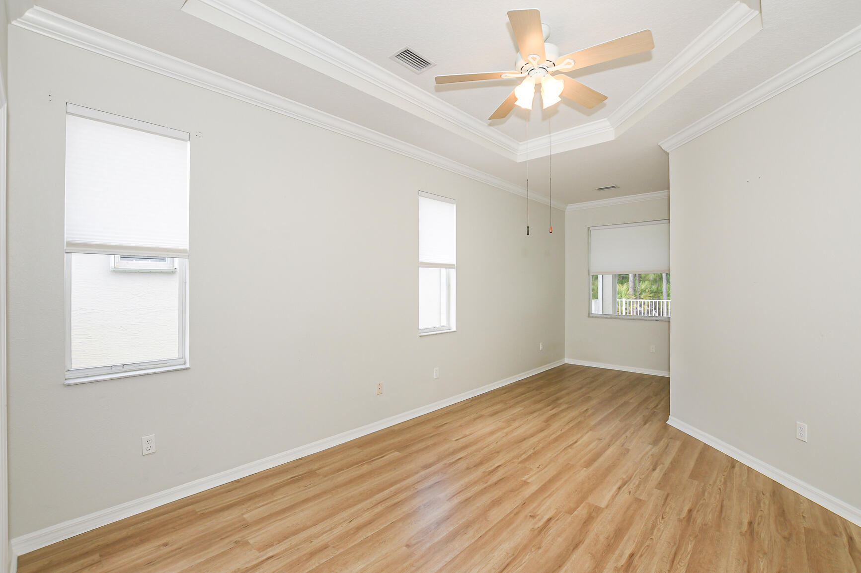 LAKE FOREST POINTE - Residential