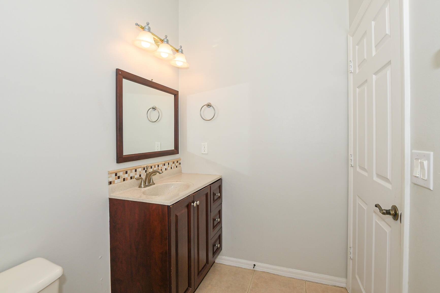 LAKE FOREST POINTE - Residential