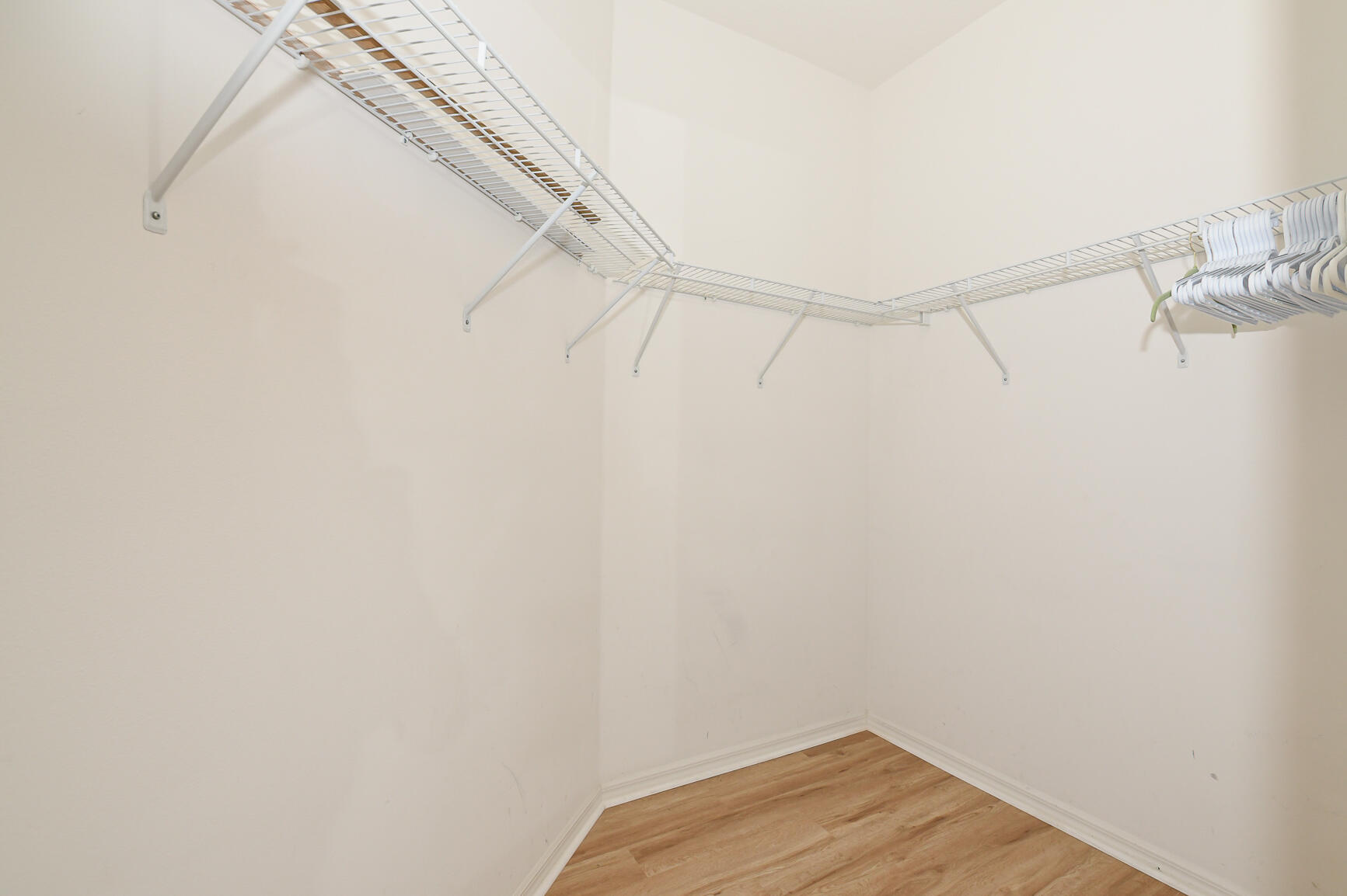 LAKE FOREST POINTE - Residential