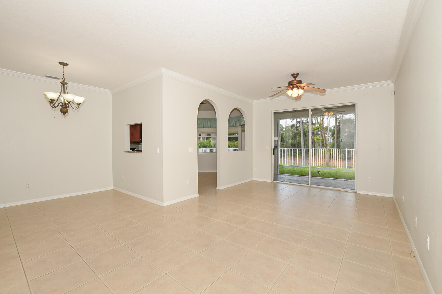 LAKE FOREST POINTE - Residential