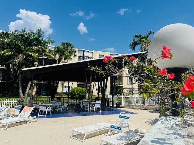 HIDDEN HARBOUR OF THE PALM BEACHES CONDO - Residential Lease