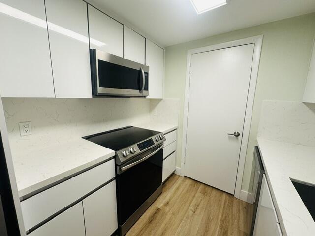 HIDDEN HARBOUR OF THE PALM BEACHES CONDO - Residential Lease