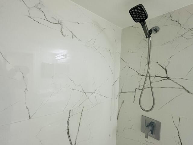 HIDDEN HARBOUR OF THE PALM BEACHES CONDO - Residential Lease