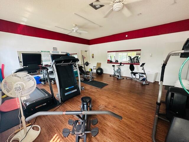 HIDDEN HARBOUR OF THE PALM BEACHES CONDO - Residential Lease