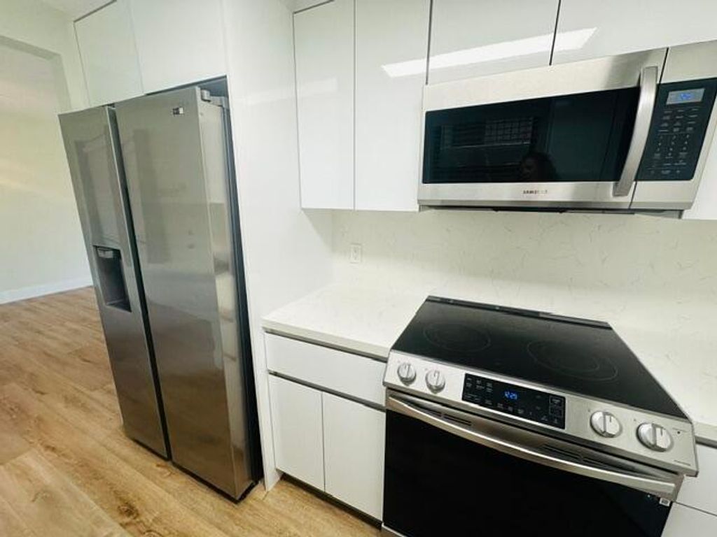 Photo of 890 N Federal Highway #101, Lantana, FL 33462 (MLS # B26016076)