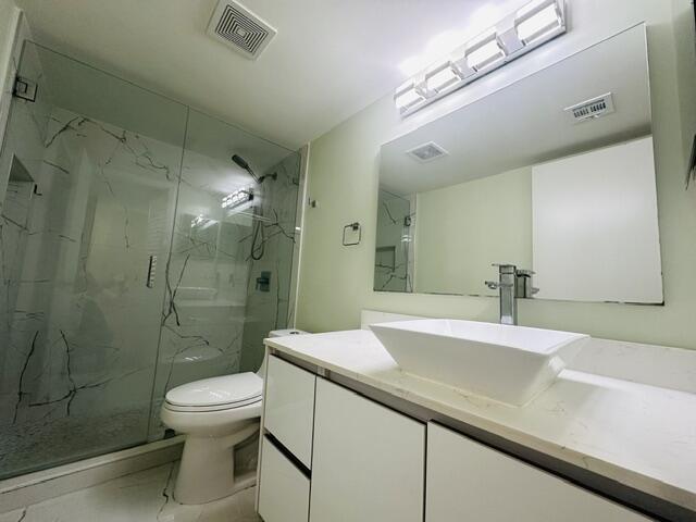HIDDEN HARBOUR OF THE PALM BEACHES CONDO - Residential Lease