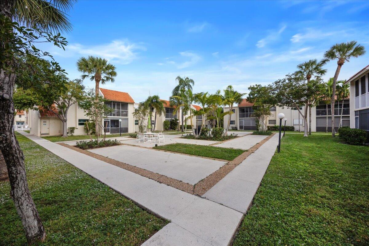 DEERFIELD PINES CONDO - Residential