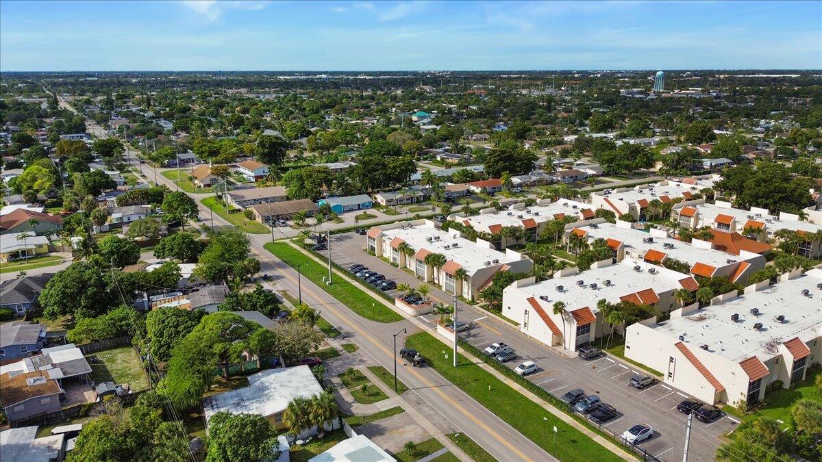 DEERFIELD PINES CONDO - Residential