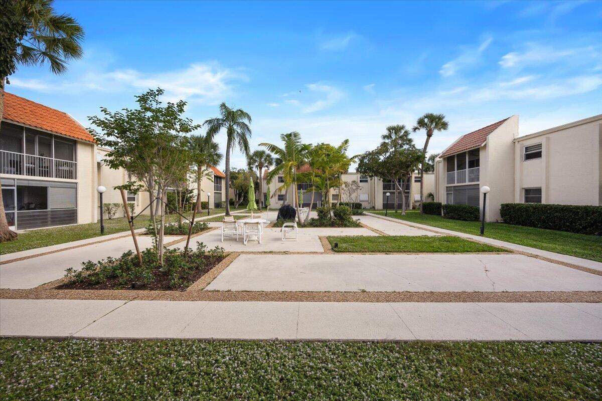 DEERFIELD PINES CONDO - Residential